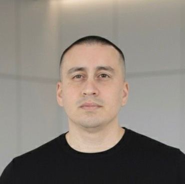 Foto de perfil — Reemplazar por foto profesional